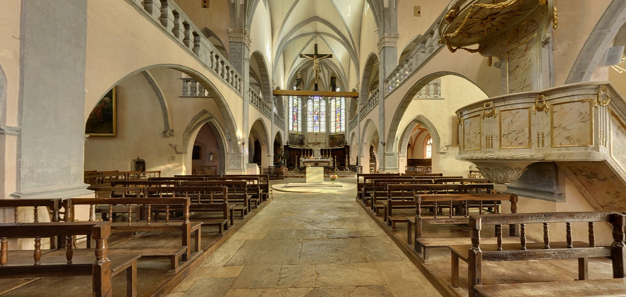 Vue panoramique de l'église d'Orgelet
